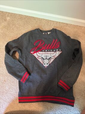 Chicago bulls sweatshirt pullover